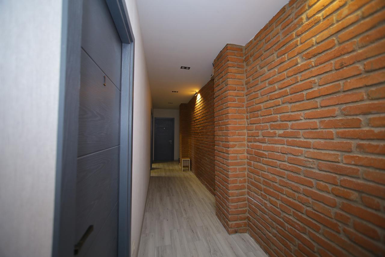 Four Rooms Tbilisi ภายนอก รูปภาพ