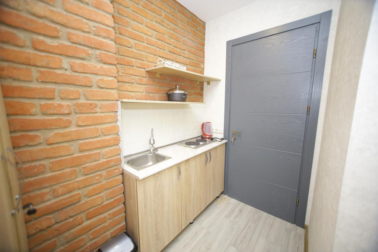 Four Rooms Tbilisi ภายนอก รูปภาพ